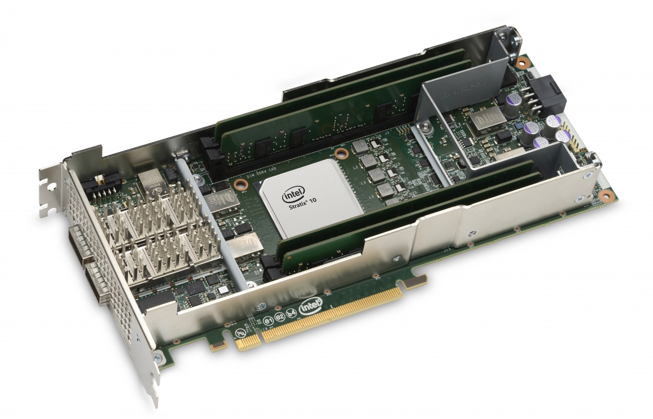인텔 Stratix 10 SX FPGA를 장착한 PAC (Intel Programmable Acceleration Card)를 출시(사진:인텔)
