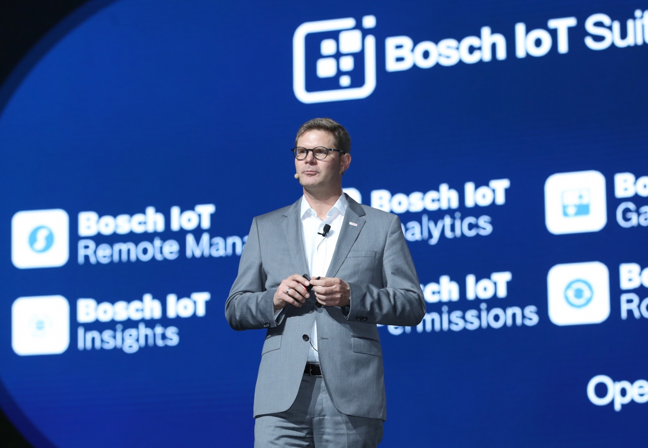10일, HUAWEI CONNECT 2018에서 양사의 파트너십을 발표하는 보쉬 자회사인 '보쉬 소프트웨어 이노베이션(Bosch Software Innovations)'의  CEO 스테판 퍼버(Stefan Ferber)(사진:보쉬)