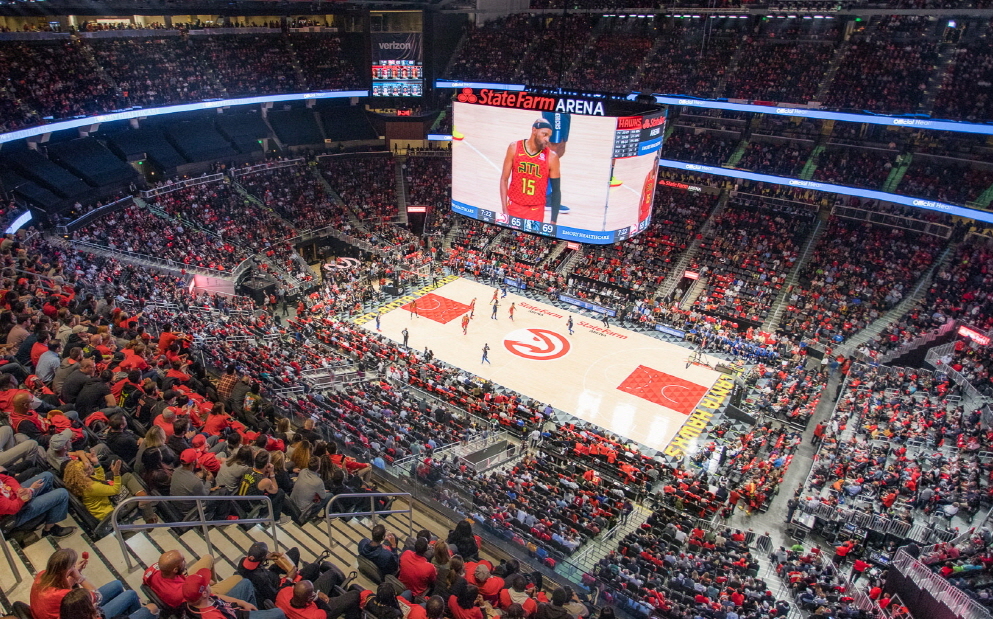 삼성 360 LED 스크린이 설치된 NBA 경기장 전경(사진:삼성전자)