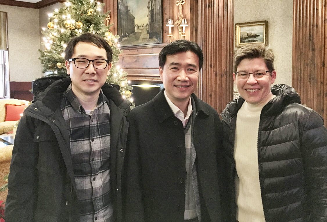 왼쪽부터 김찬훈 박사, 김일두 교수, 제너퍼루이스 교수(사진:KAIST)