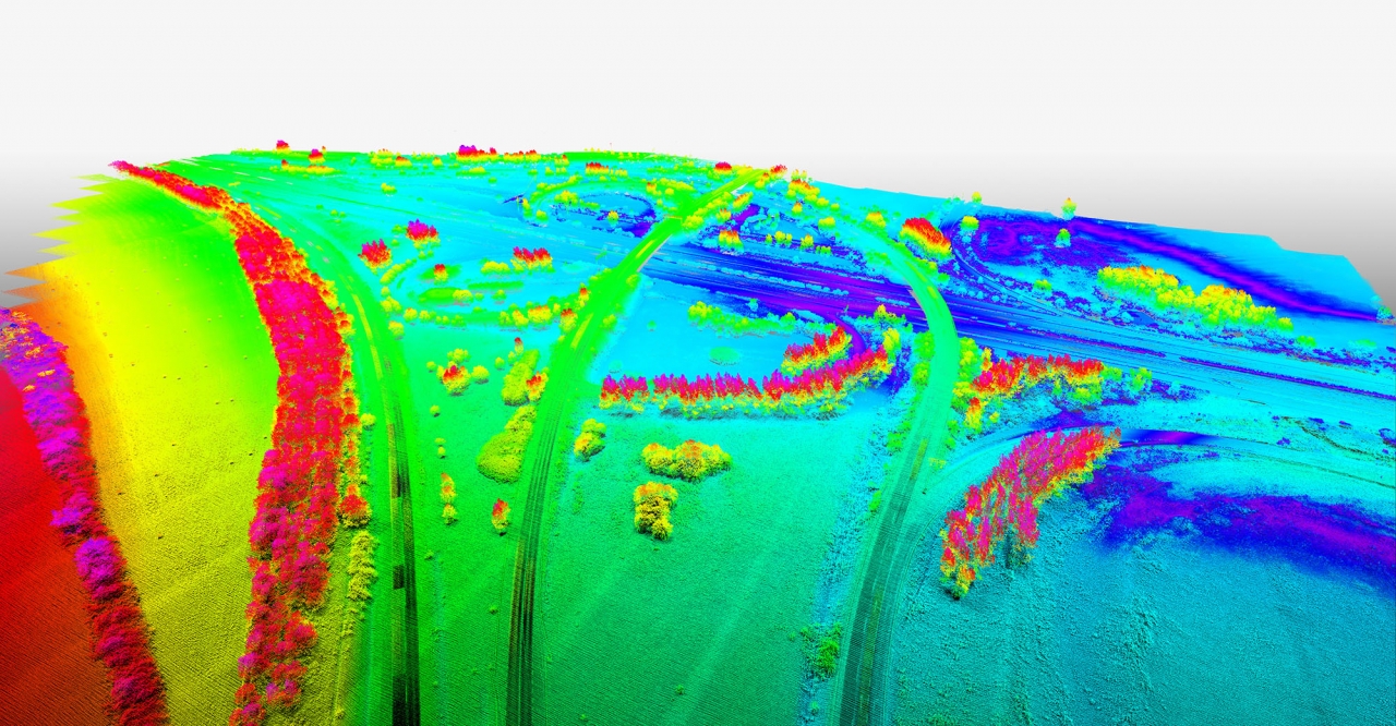 벨로다인 라이더의 퍽(Puck)이 탑재된 옐로우스캔 서베이어를 활용하여 헝가리 북서부 지역 M1고속도로(아래사진 실물 참조) 정확하게 묘사한 자세한 3D 데이터 이미지(사진:벨로다인)