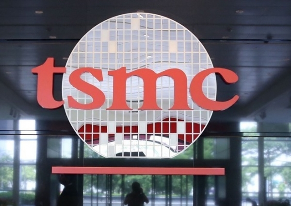 TSMC 등 대만 주요 19개사의 2019년 11월 매출이 총 1조2748억 대만달러(약 46조 원)로 전년 동월 대비 2.4% 줄어 2개월 연속 감소를 기록했다.