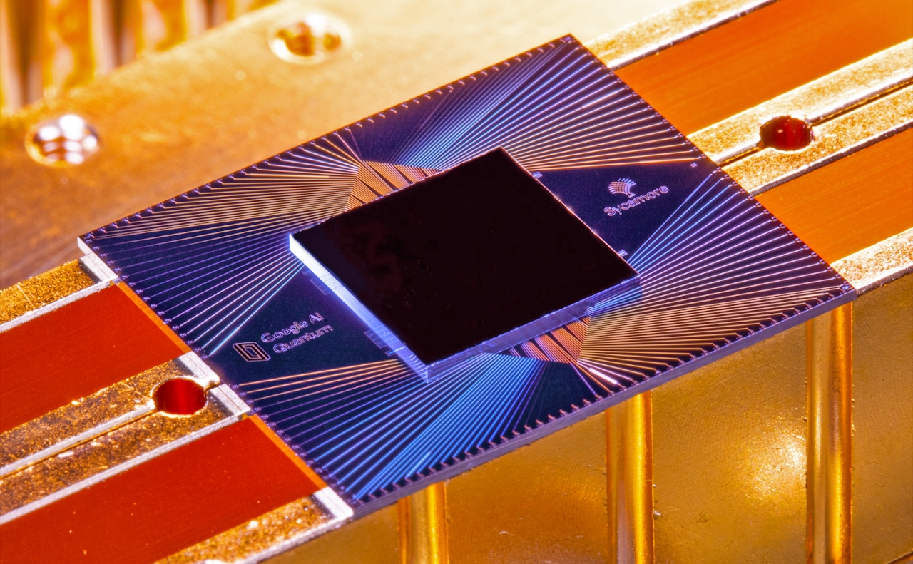 구글 양자컴퓨터의 칩 ‘시카모어’(사진:구글)