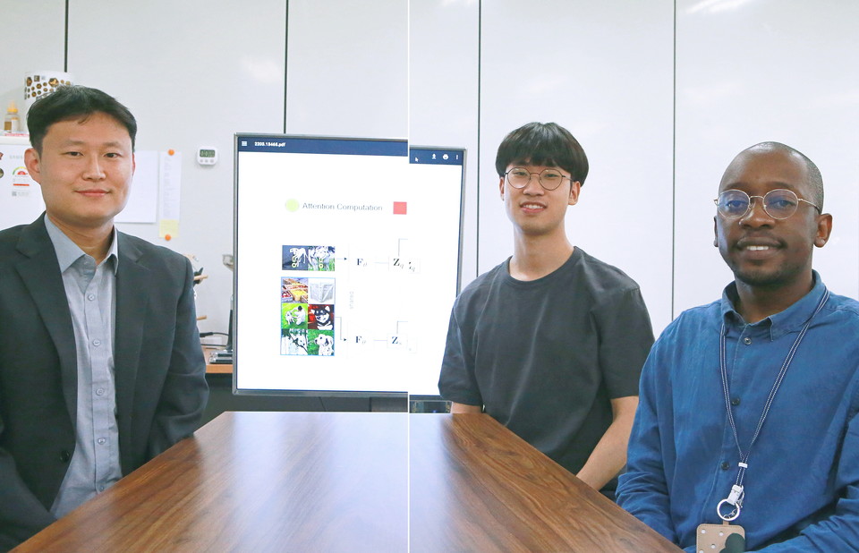 (왼쪽부터) DGIST 로봇및기계전자공학과 박상현 교수, 김수필 석박사통합과정, 필립치콘테 박사과정.