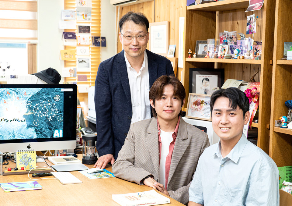 (왼쪽부터) 이재영 교수, 박지현 박사, 강신우 연구원.