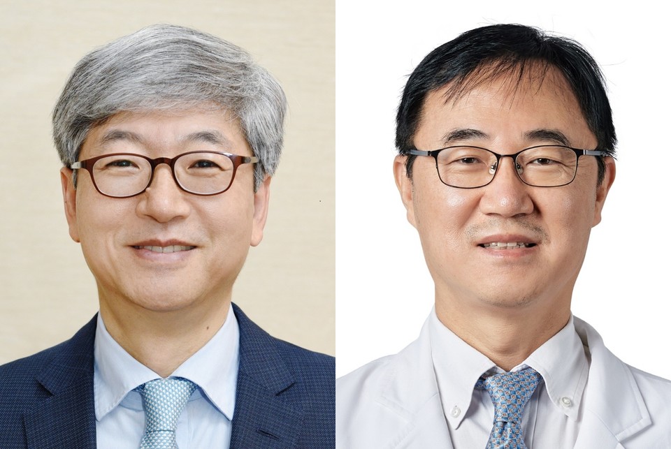 왼쪽부터)중앙대 백준기 AI대학원 원장, 중앙대병원 윤영철 교수