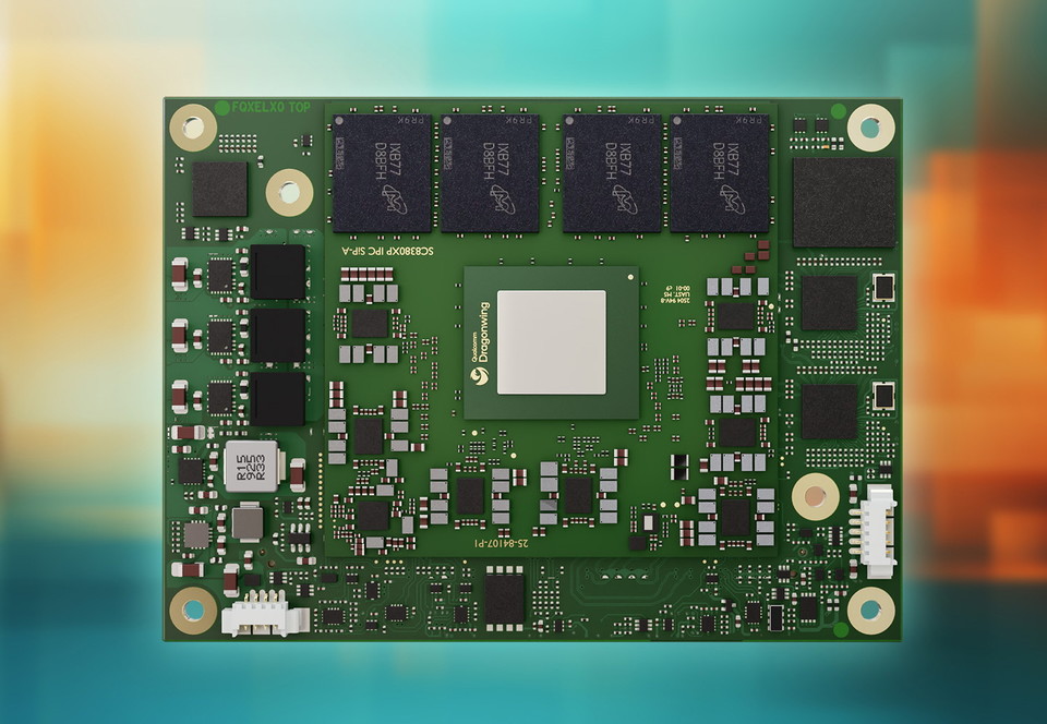 콩가텍, 퀄컴 드래곤윙 IQ-X 탑재 COM-HPC Mini 모듈 실물 이미지