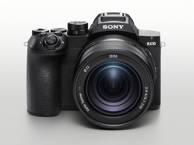 AI 탑재, 렌즈 교체 없는 올인원 카메라...소니, ‘RX10 V’ 공개, 24~600mm 슈퍼줌에 초당 30매 연사 지원