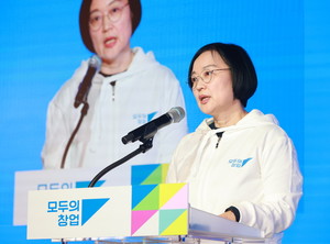 모두의 창업 도전자들을 돕는다...중기부, 유망 벤처스타트업의 AI 솔루션 370개 모집 완료