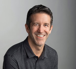 "팀 쿡 시대 막 내린다"…애플, 존 터너스 CEO 체제로 ‘AI·하드웨어 혁신 2막’ 개막