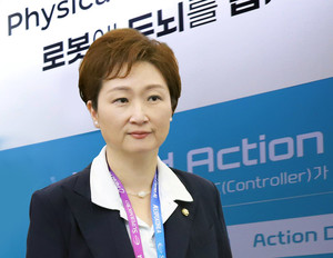 이언주 민주당 수석최고위원, 10월 '국제 피지컬AI 표준포럼' 추진...AI EXPO KOREA 2026서 한국피지컬AI협회와 정책 간담회