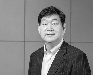 한국AI교육협회 회장 문형남 숙대 교수, 미래 전략서 ‘AI와 청색기술’ 출간