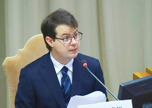 “AI는 단순한 기술 문제가 아니다”… 앤트로픽 공동창업자 크리스 올라, 교황 회칙 발표 자리서 ‘AI 윤리’ 경고