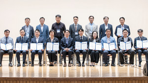 "AI·로봇, 안전 솔루션까지"...조달청, 80개 혁신제품 국민 체감형 혁신... - 뉴스 썸네일 이미지