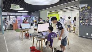 서초스마트유스센터, AI 상시체험공간 ‘AI-ZIT’ 개소…“AI를 배우는 곳에서 AI로 활동하는 곳으로”