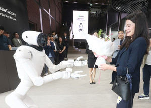 “LG 클로이드, 연내 12년 분량 데이터 학습”...LG전자, 엔비디아와 로보틱스 협업 가속