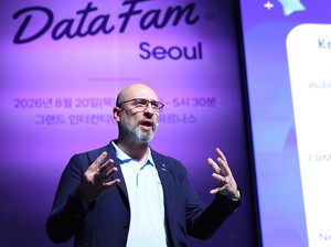 "보는 데이터 넘어, 행동하는 데이터로"…세일즈포스, ‘에이전틱 분석’ 시대 본격화