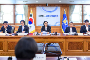 AI 시대 소비자 주권 실현을 위한 새 청사진 마련...한 총리, 제17차 소비자정책위원회 주재
