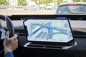 BMW, 3D 화면에 ‘AI가 보는 도로’ 구현...내비게이션과 운전자 지원 하나로 묶었다